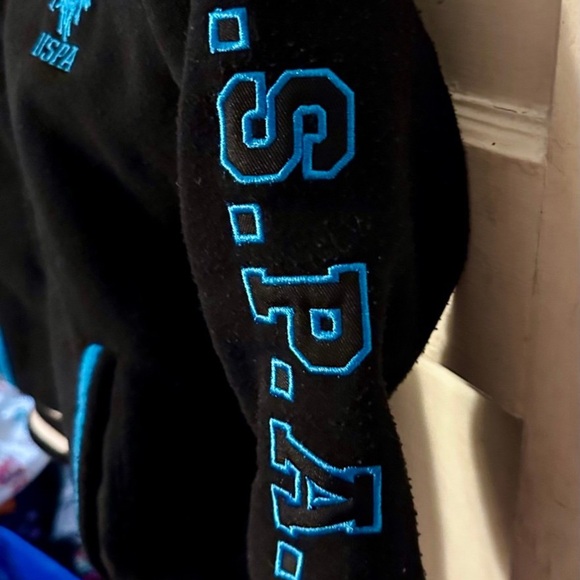 2 size 7 boys red and black USPA layered winter sweatshirts used in good cond. - Picture 4 of 8